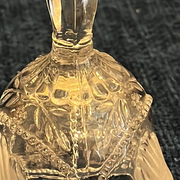 Praying Hands//Psalm 23 Glass Bell - Picture 5 of 9